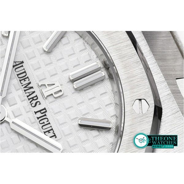 Audemars Piguet - Royal Oak Ladies 33mm SS/SS Wht JF Swiss ETA Quartz